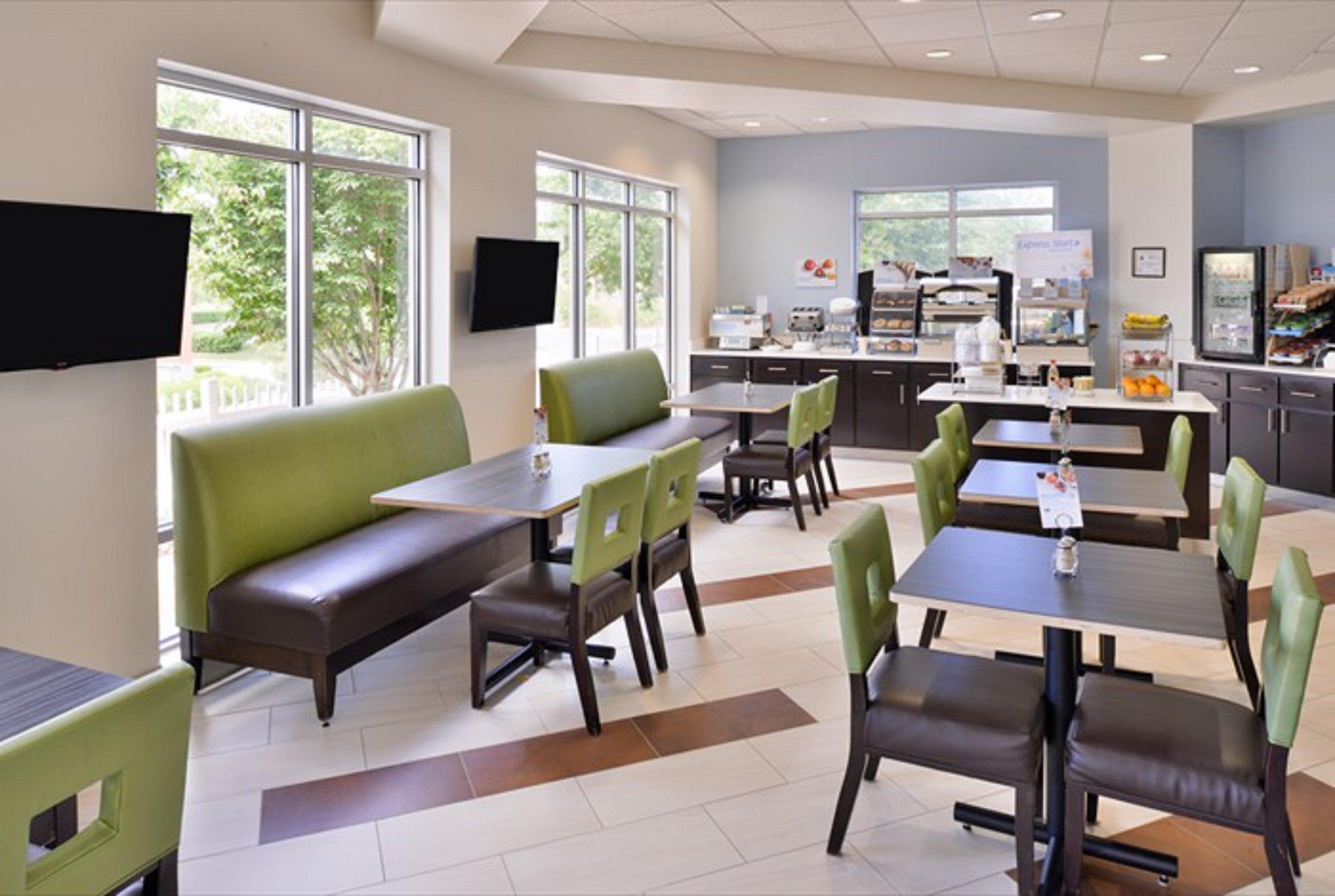Holiday Inn Express Hotel & Suites Mooresville - Lake Norman By Ihg Exterior foto