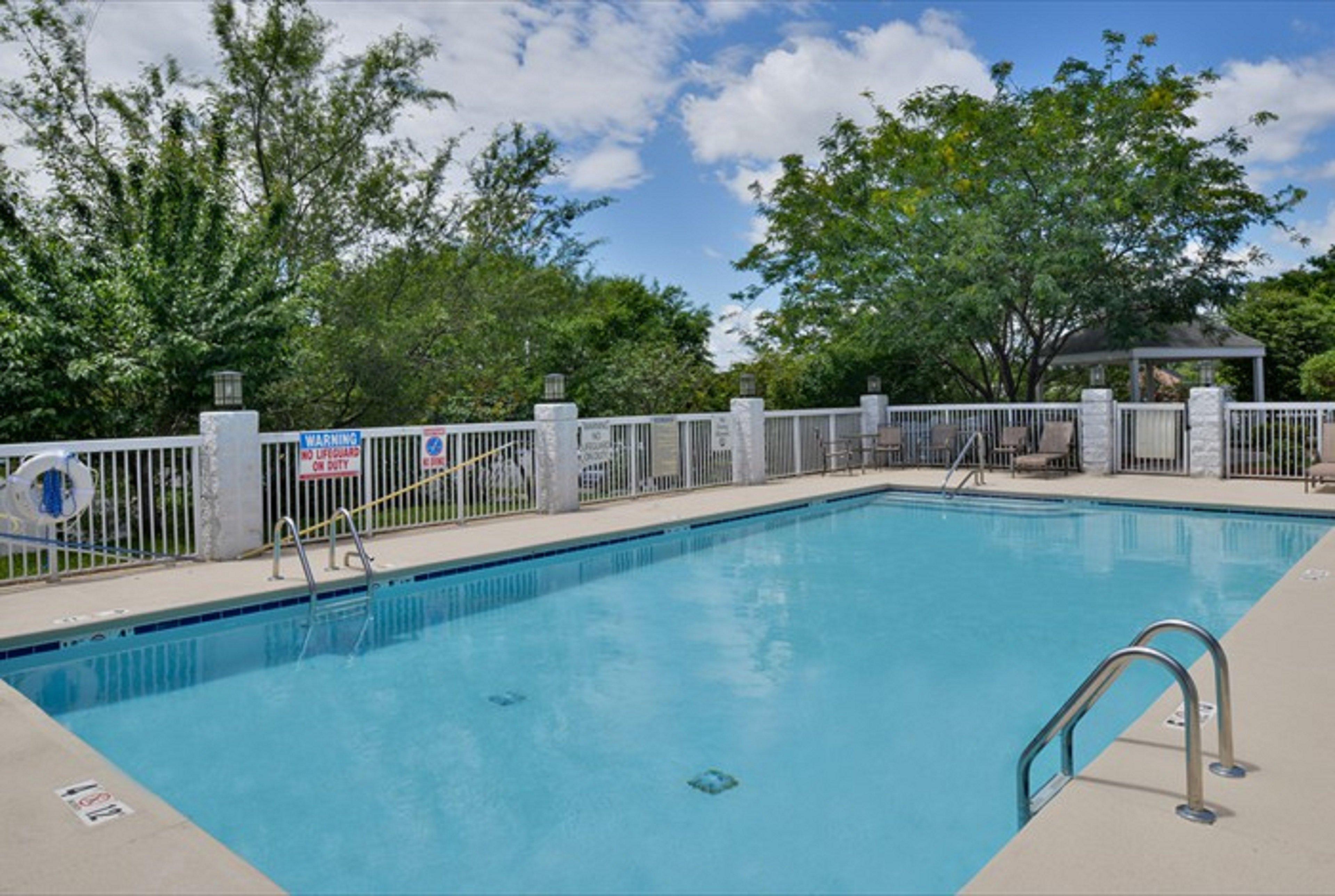 Holiday Inn Express Hotel & Suites Mooresville - Lake Norman By Ihg Exterior foto