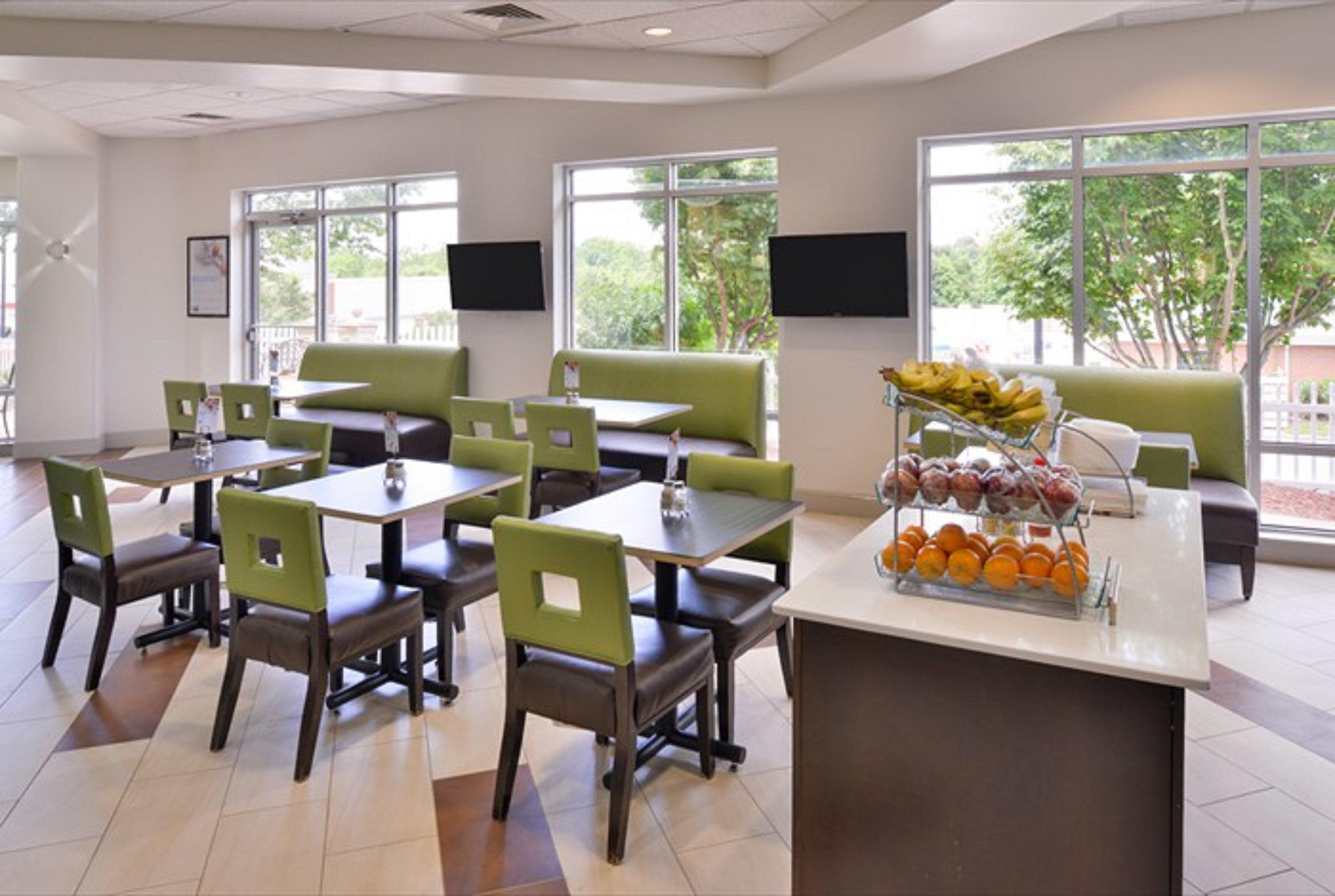 Holiday Inn Express Hotel & Suites Mooresville - Lake Norman By Ihg Exterior foto