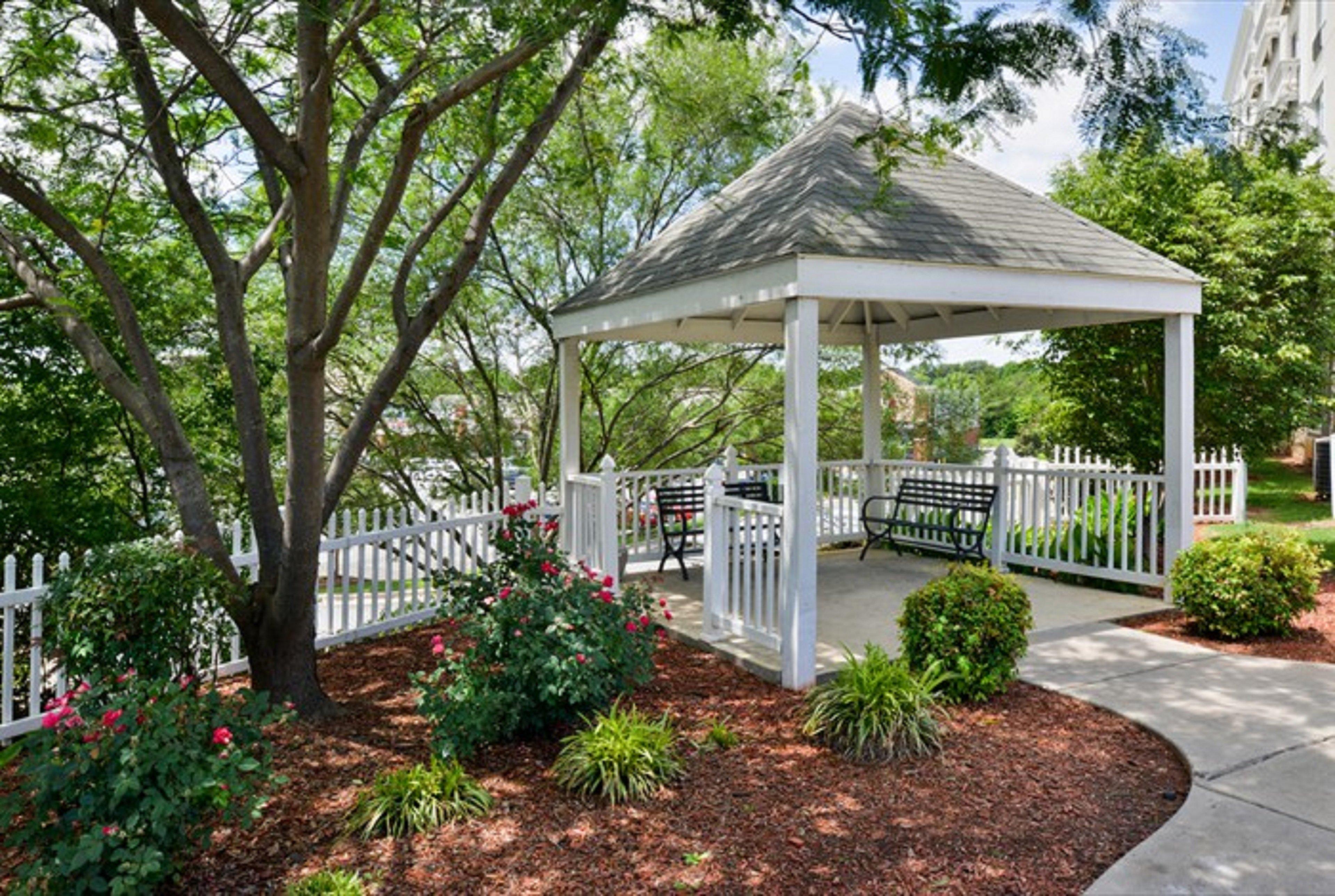 Holiday Inn Express Hotel & Suites Mooresville - Lake Norman By Ihg Exterior foto