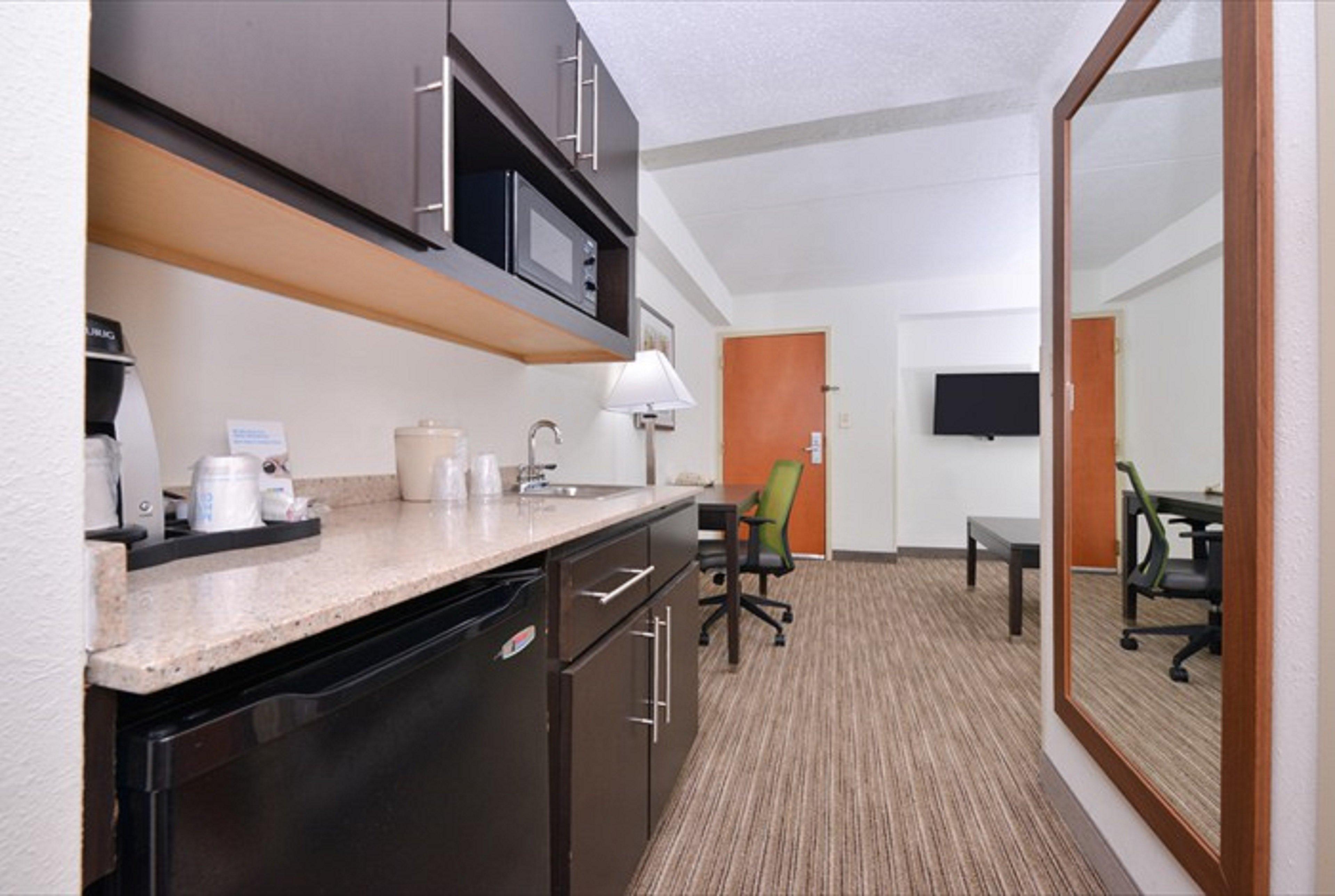 Holiday Inn Express Hotel & Suites Mooresville - Lake Norman By Ihg Exterior foto