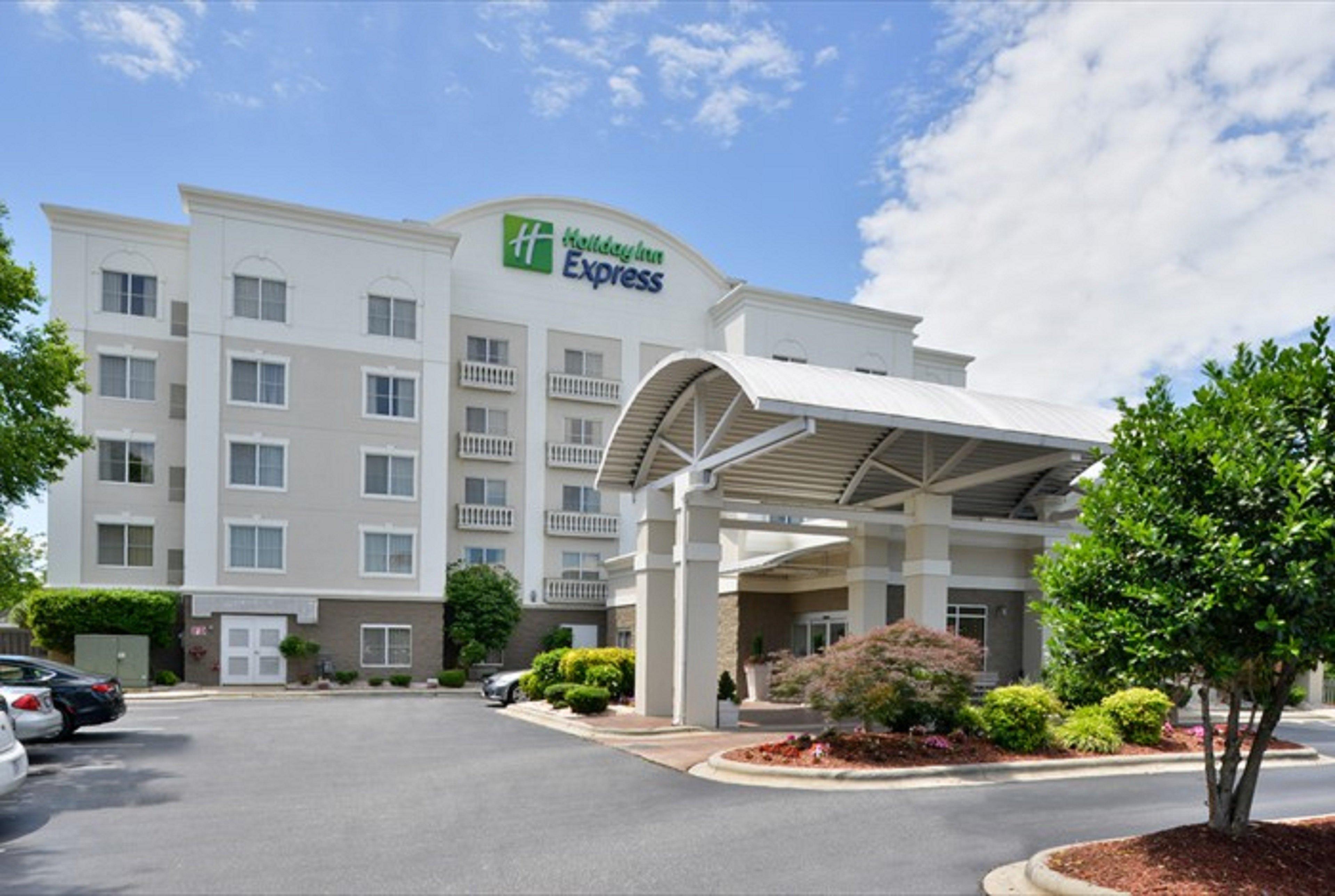Holiday Inn Express Hotel & Suites Mooresville - Lake Norman By Ihg Exterior foto
