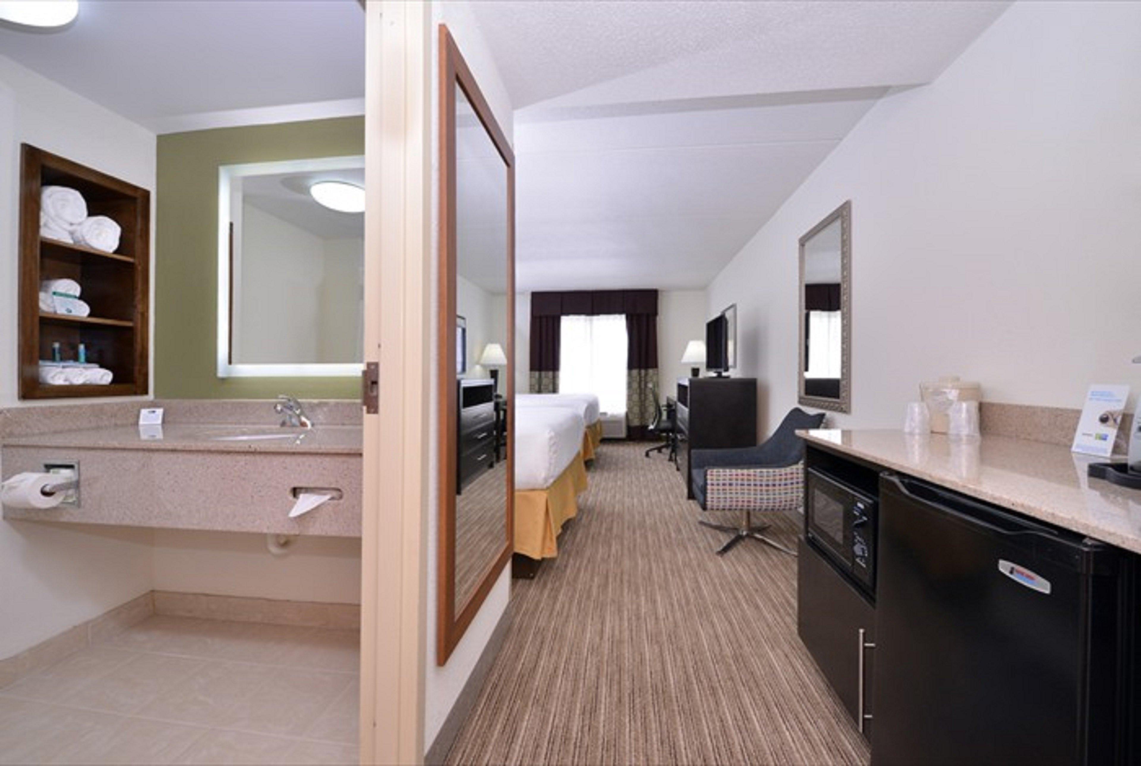 Holiday Inn Express Hotel & Suites Mooresville - Lake Norman By Ihg Exterior foto