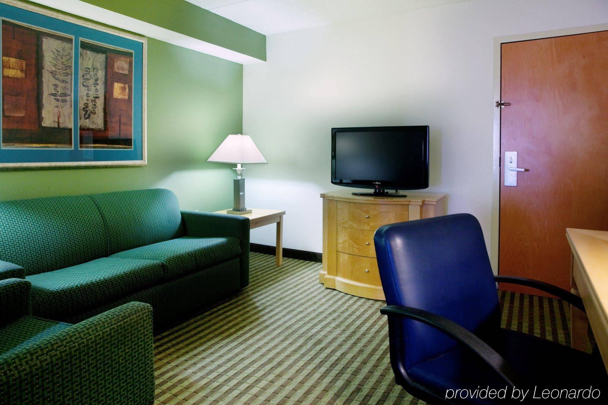 Holiday Inn Express Hotel & Suites Mooresville - Lake Norman By Ihg Exterior foto